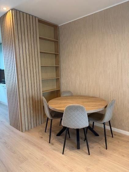 Apartament cu 3 camere decomandat în Sisești