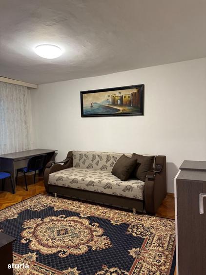 Garsonieră decomandată în Complex Studențesc