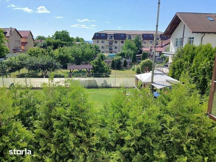 Apartament cu 3 camere în Tractorul