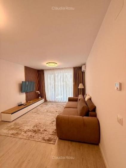 Apartament cu 2 camere decomandat, mobilat în Băneasa