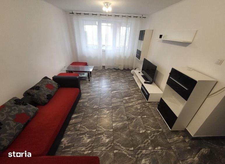 Apartament cu 3 camere decomandat în Calarași 4