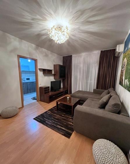Apartament cu 2 camere decomandat în Titan