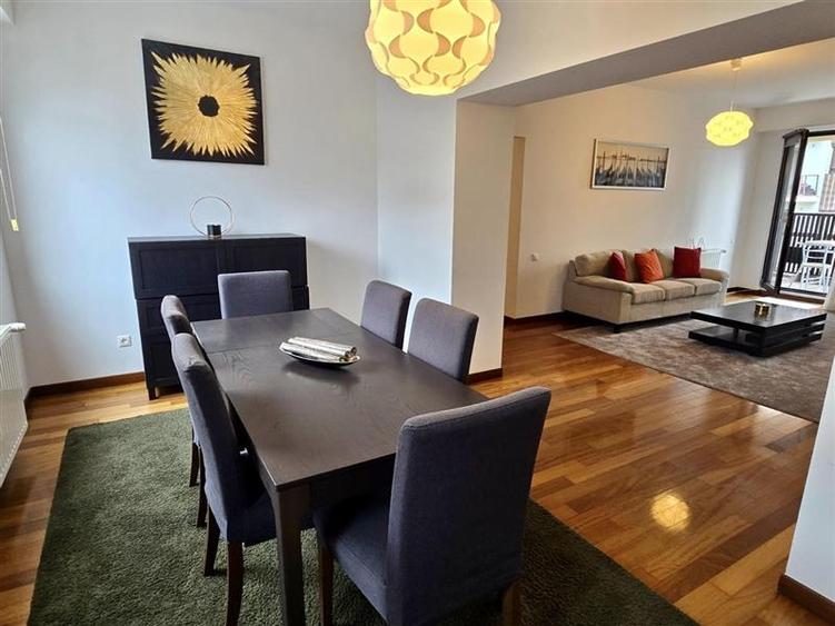 Apartament cu 5 camere decomandat, mobilat în Herăstrău
