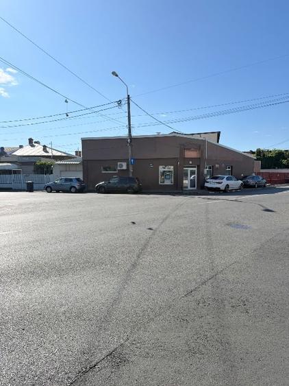 Spațiu comercial, de 400 mp, în Central