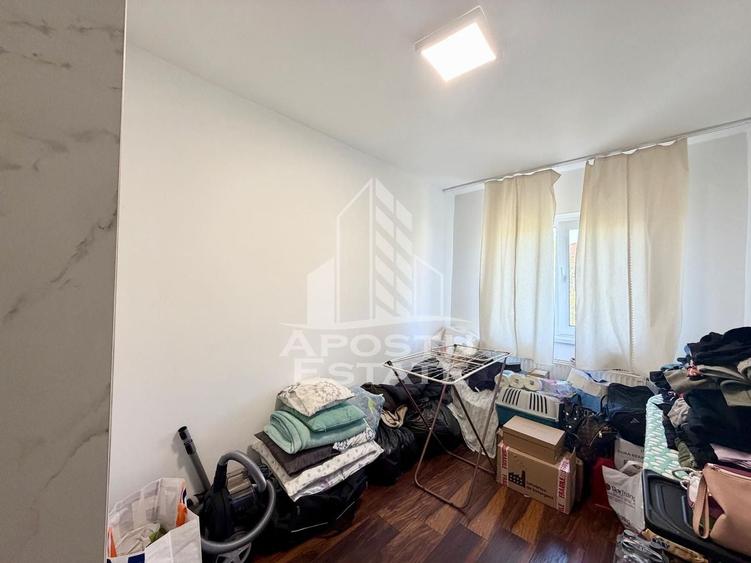 Apartament cu 3 camere decomandat, mobilat în Lipovei