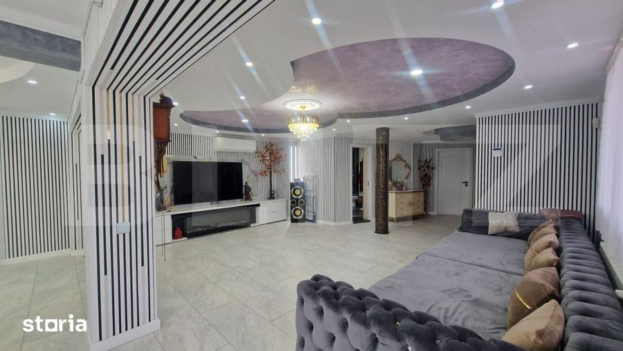Casă cu 6 camere cu Piscina în Baciu