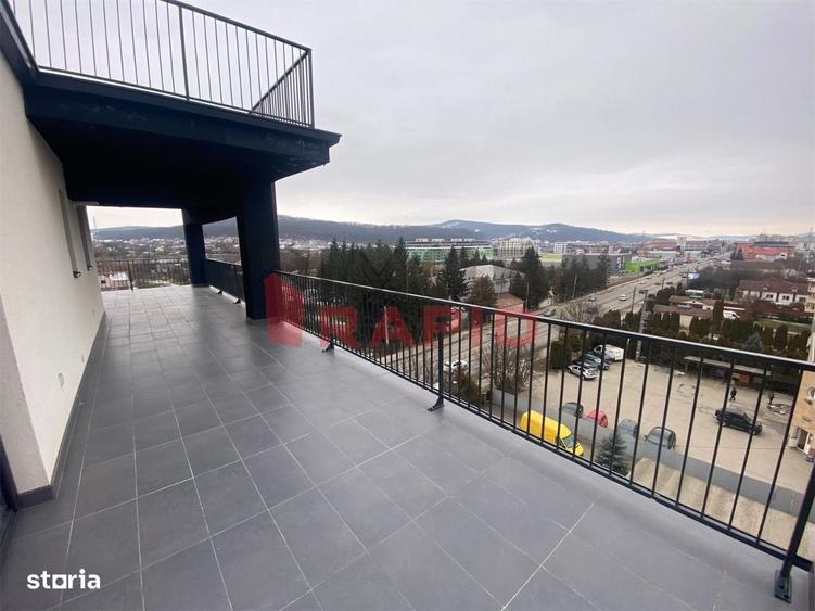 Apartament cu 4 camere în Calea Moldovei