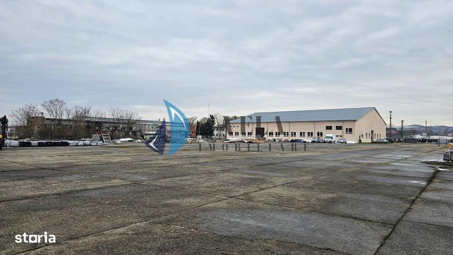 Spațiu comercial, de 3,280 mp, în Central