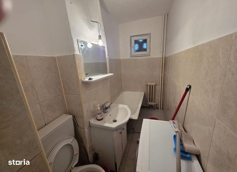Apartament cu 3 camere în Alexandru cel Bun