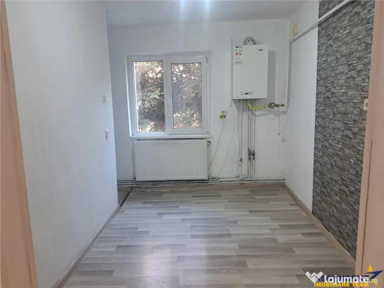 Spațiu comercial, de 54 mp, în Central