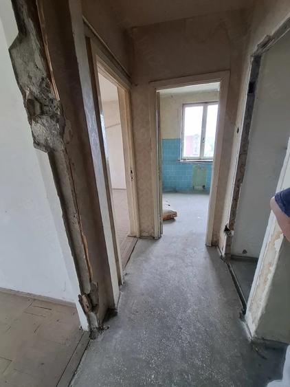 Apartament cu 2 camere decomandat în Govândari
