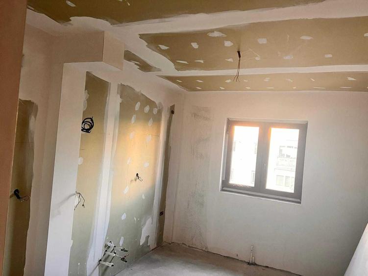 Apartament cu 3 camere decomandat în Ultracentral
