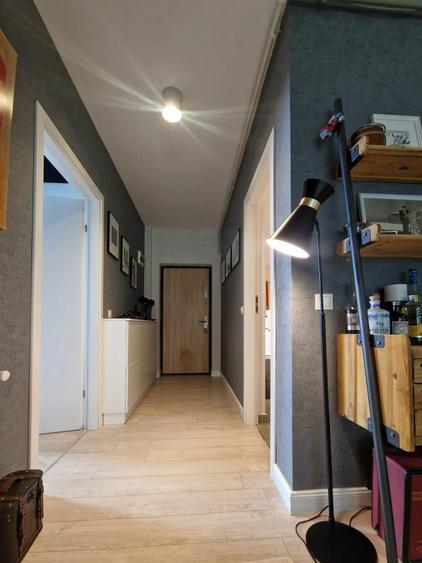Apartament cu 3 camere decomandat în 1 Mai