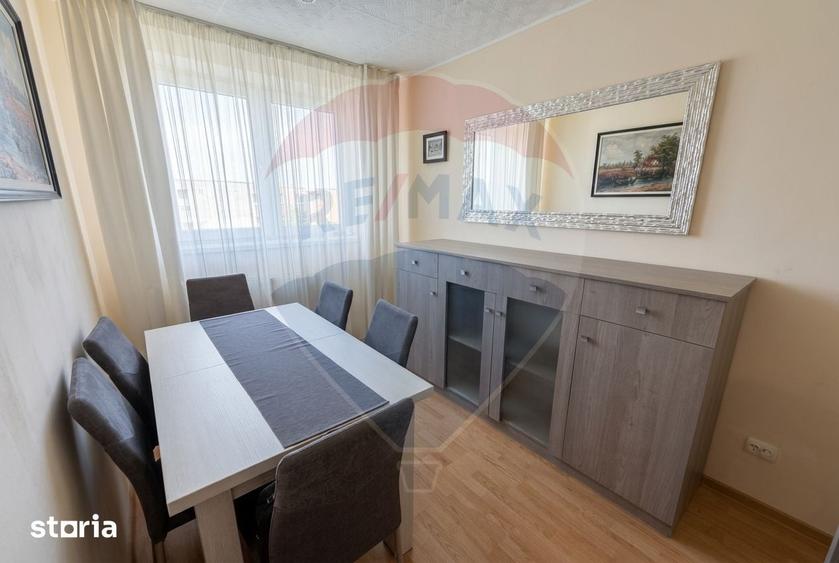 Apartament cu 3 camere decomandat în Central