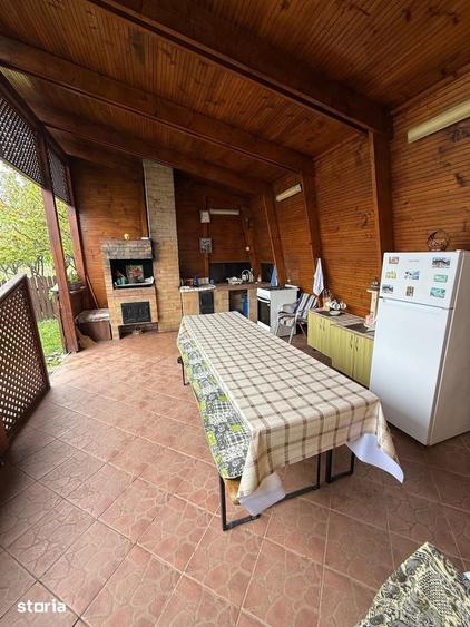 Casă cu 5 camere cu Teren 4300 Mp în Hănțești