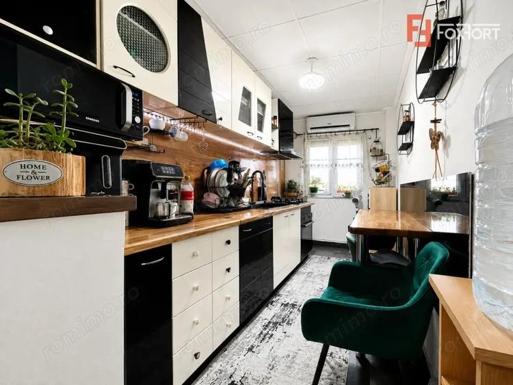 Apartament cu 3 camere decomandat în Aurel Vlaicu