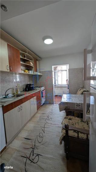 Apartament cu 3 camere decomandat în Canta