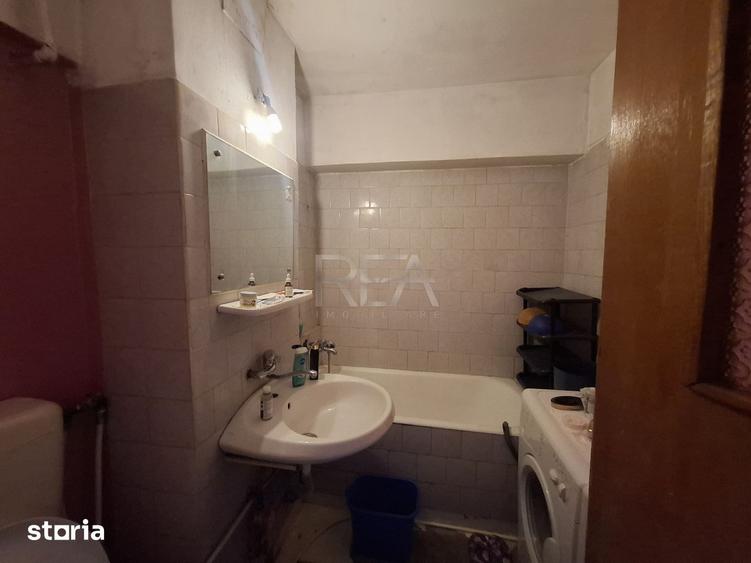 Apartament cu 2 camere semidecomandat, mobilat în Crângași