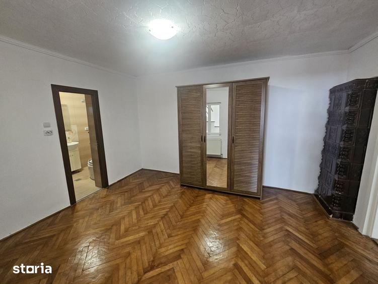 Casă cu 5 camere cu Teren 250 Mp în Gheorgheni