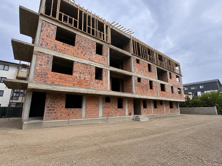 Apartament cu 2 camere decomandat în Bragadiru