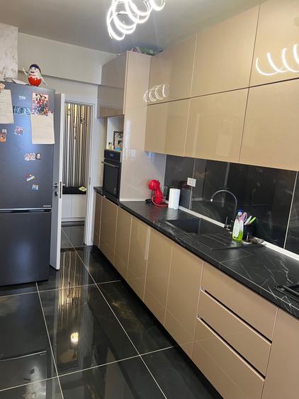 Apartament cu 2 camere decomandat în Berceni