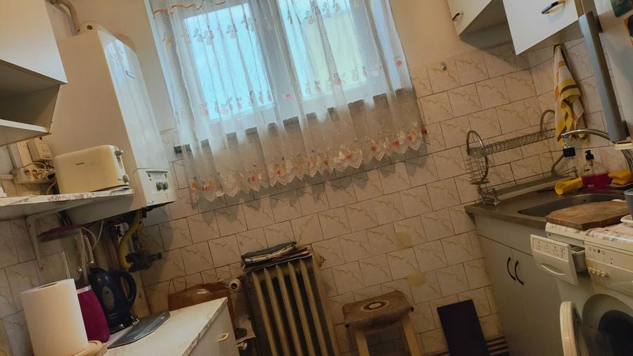 Apartament cu 2 camere decomandat în Calea București