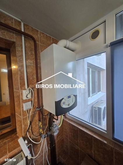 Apartament cu 2 camere decomandat în Sărari
