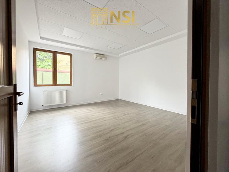 Casă individuală cu 7 camere cu Teren 475 Mp în Băneasa