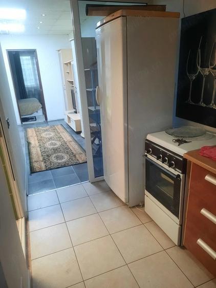 Apartament cu 2 camere semidecomandat în Rahova