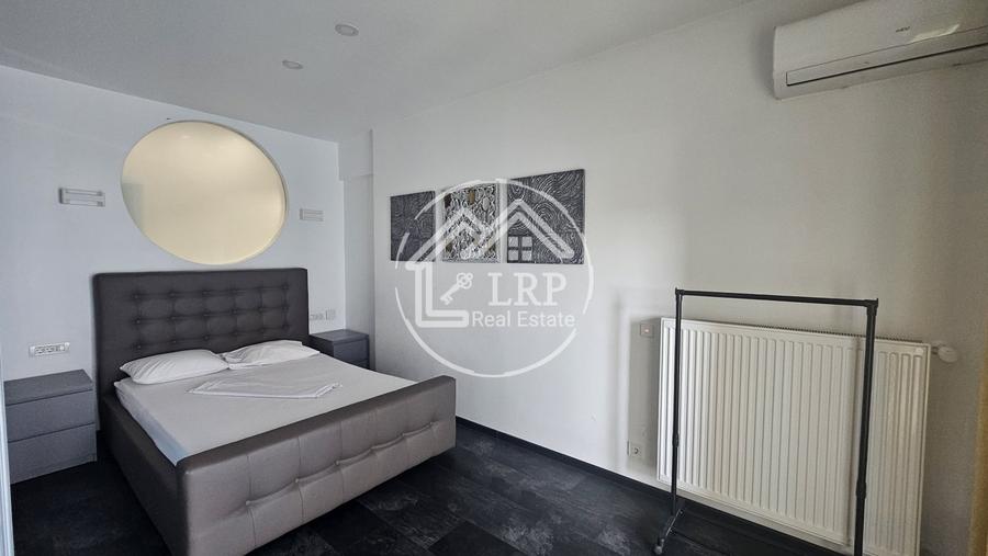 Apartament cu 2 camere semidecomandat în Uverturii