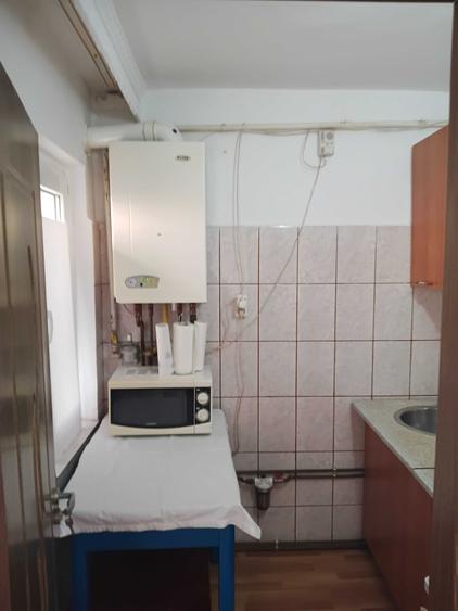 Garsonieră decomandată în Central