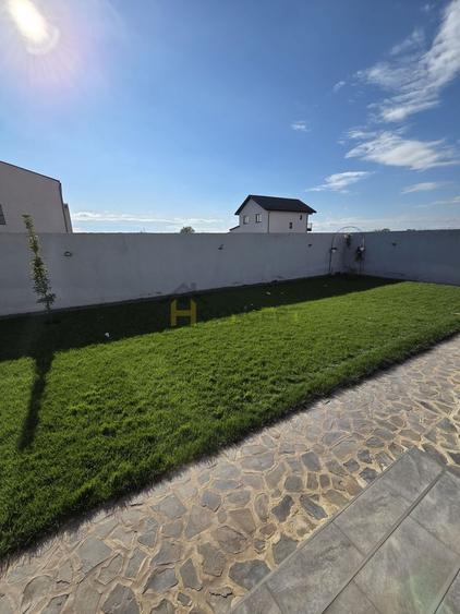 Casă individuală cu 5 camere cu Piscina în Sud