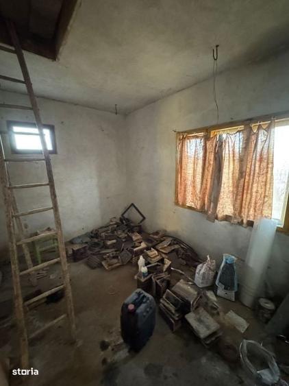 Casă cu 3 camere în Satu Nou de Jos