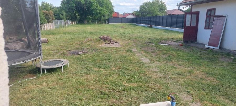 Casă cu 4 camere în Criș