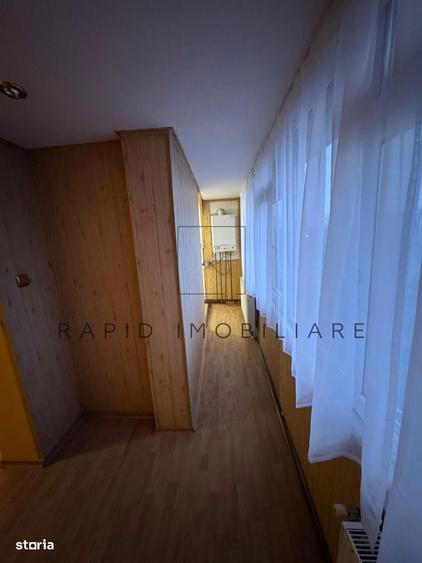 Apartament cu 3 camere decomandat în Micro 13