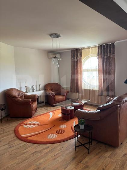 Apartament cu 2 camere decomandat, mobilat în Micro 1 — fotografia 1