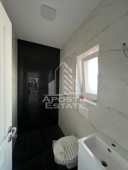 Duplex cu 3 camere cu Canalizare în Sânandrei