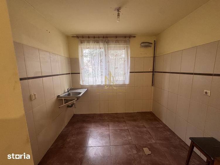Casă cu 5 camere cu Teren 337 Mp în Central