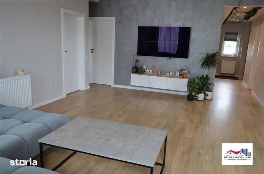 Apartament cu 3 camere în Remetea