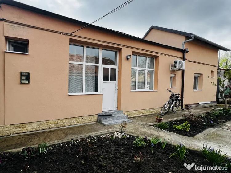 Casă cu 4 camere cu Teren 105 Mp în Lunei