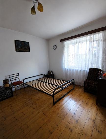 Casă cu 3 camere în Central