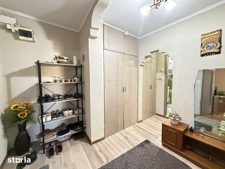 Apartament cu 2 camere decomandat în Central