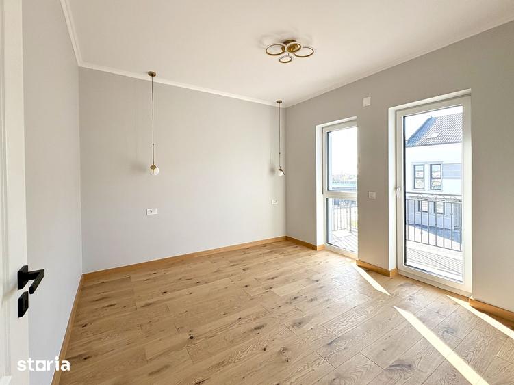 Casă cu 4 camere cu Teren 33 Mp în Săcălaz