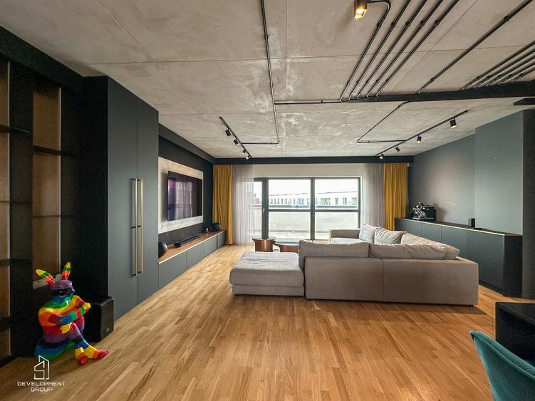 Apartament cu 4 camere decomandat în Dămăroaia