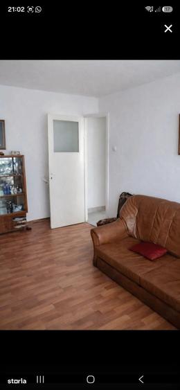 Apartament cu 2 camere decomandat, mobilat în Negru Vodă