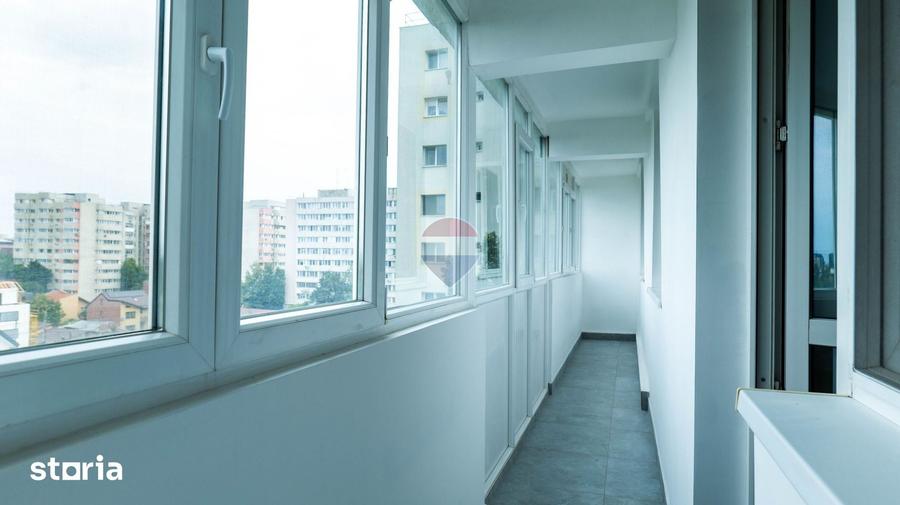 Apartament cu 3 camere în Tei