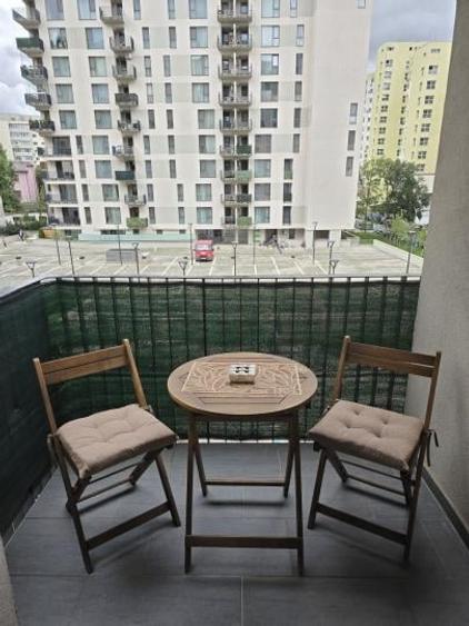 Apartament cu 2 camere semidecomandat, mobilat în Pantelimon