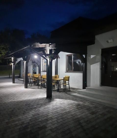 Spațiu comercial, de 300 mp, în Vadu Moldovei