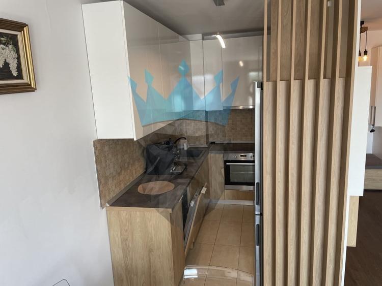 Apartament cu 3 camere decomandat, mobilat în Unirii