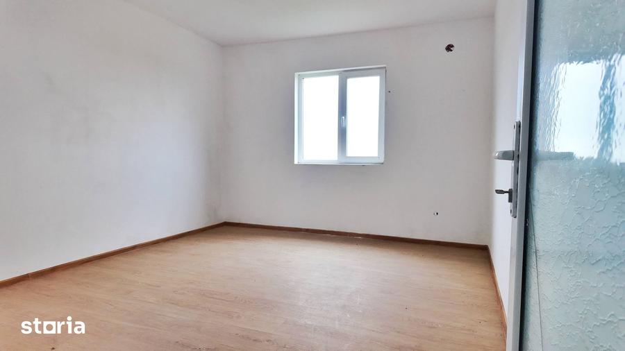 Casă cu 3 camere cu Teren 400 Mp în Central